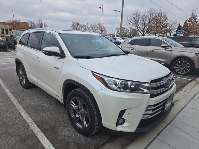 used 2018 Toyota Highlander Hybrid car, priced at $29,990