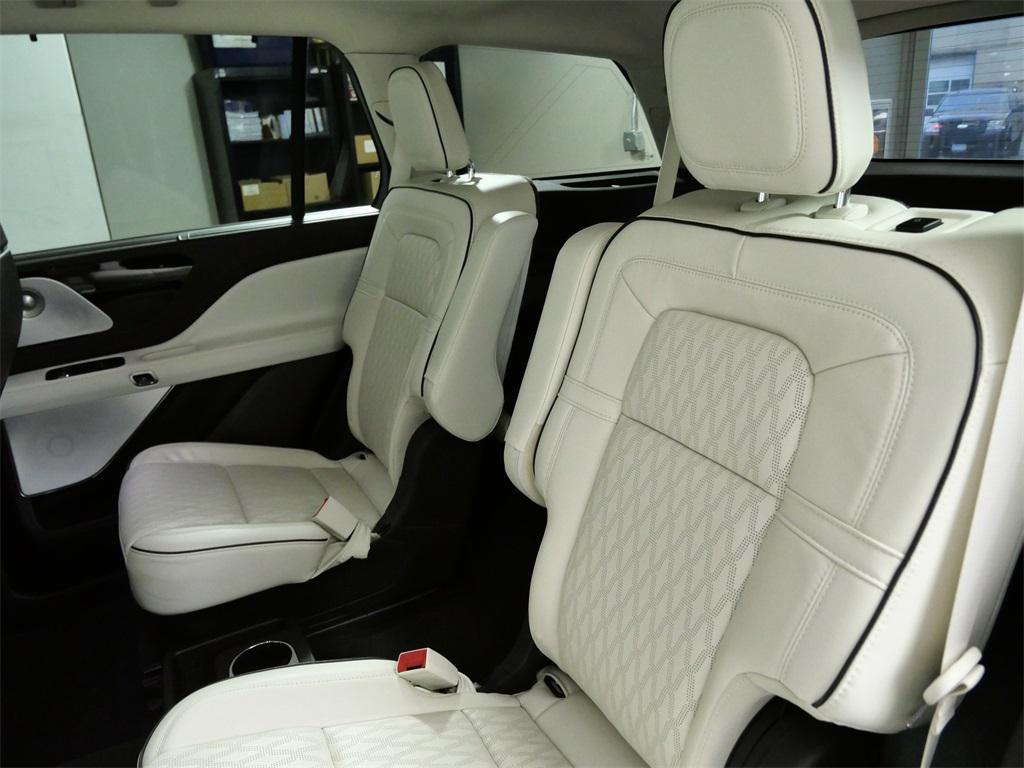 used 2023 Lincoln Aviator car, priced at $58,999