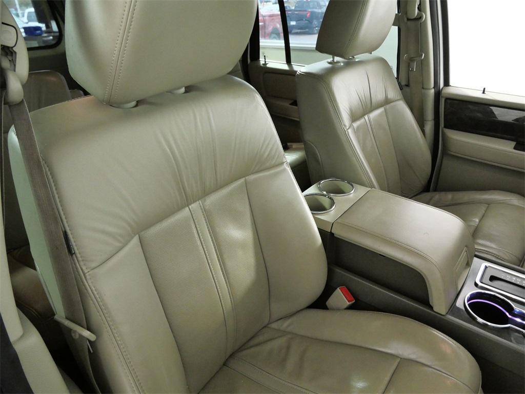 used 2015 Lincoln Navigator car, priced at $8,888