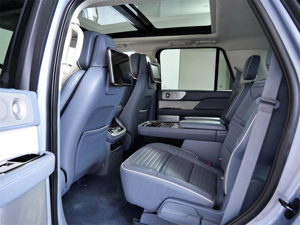used 2019 Lincoln Navigator car, priced at $43,650