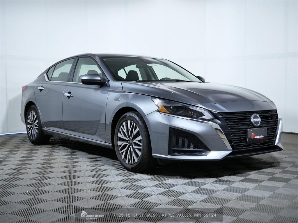 used 2023 Nissan Altima car, priced at $19,214