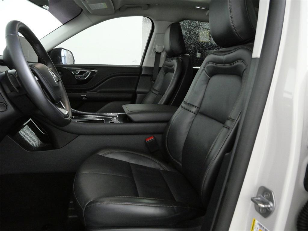 used 2025 Lincoln Aviator car, priced at $64,499