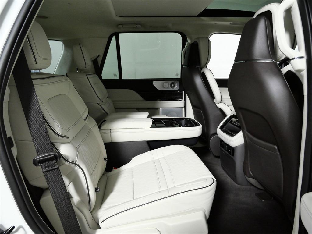 used 2024 Lincoln Navigator car, priced at $82,999