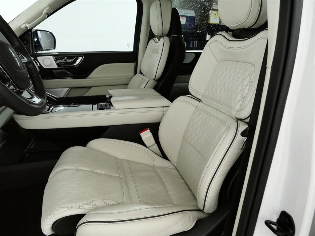 used 2024 Lincoln Navigator car, priced at $82,999