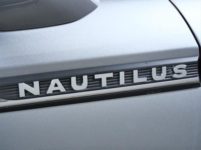 used 2021 Lincoln Nautilus car, priced at $27,499