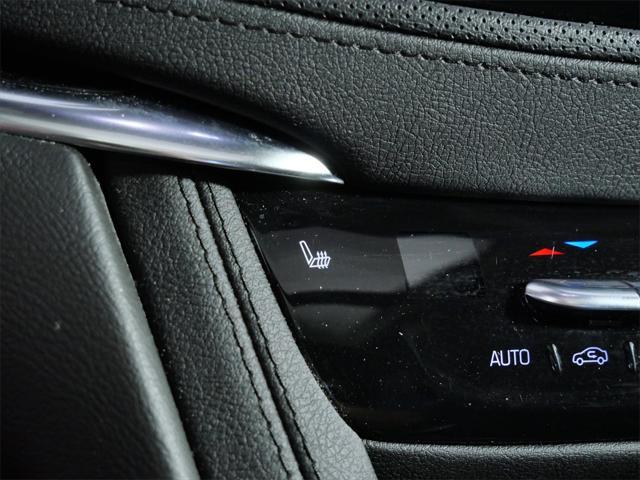 used 2021 Cadillac XT5 car, priced at $29,000