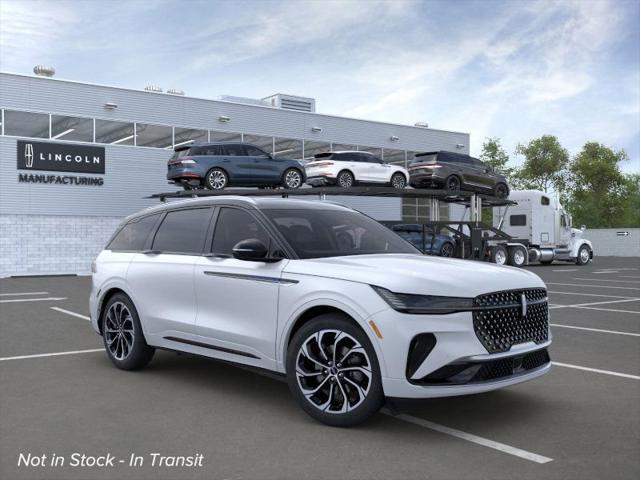 new 2025 Lincoln Nautilus car, priced at $63,553