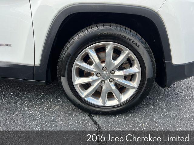 used 2016 Jeep Cherokee car, priced at $13,800