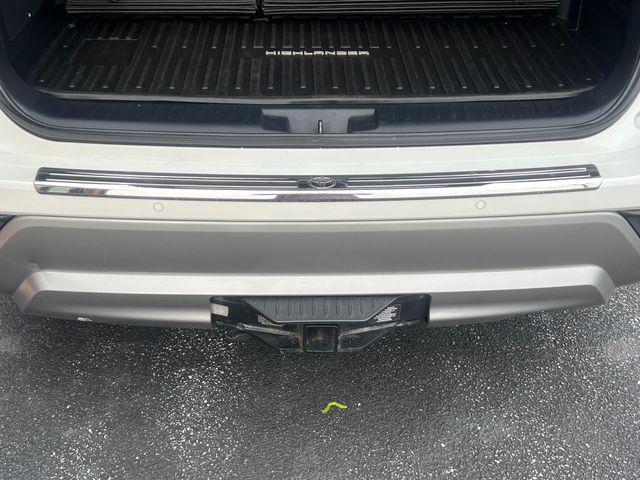 used 2021 Toyota Highlander Hybrid car, priced at $33,250