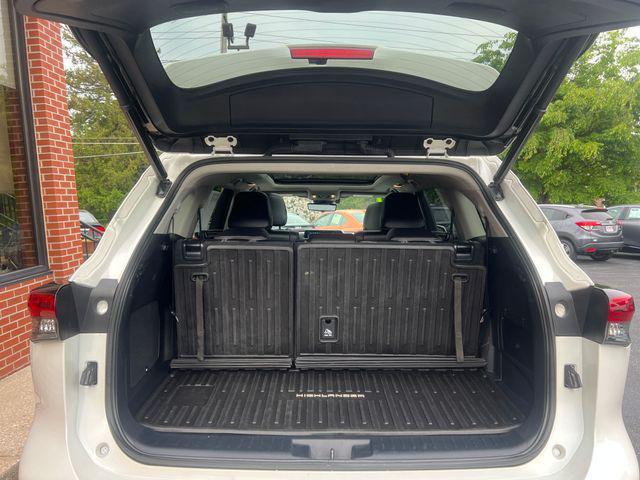 used 2021 Toyota Highlander Hybrid car, priced at $33,250