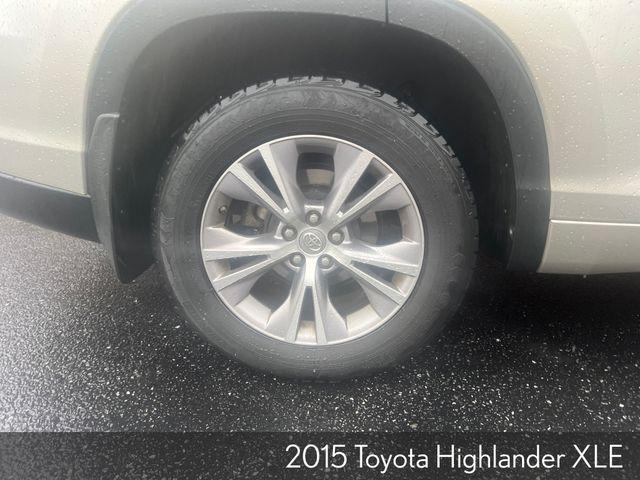 used 2015 Toyota Highlander car, priced at $18,150