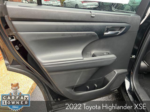 used 2022 Toyota Highlander car, priced at $36,900