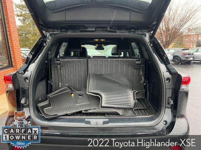 used 2022 Toyota Highlander car, priced at $36,900