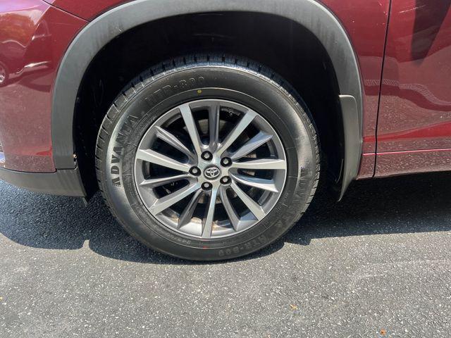used 2018 Toyota Highlander car, priced at $24,500