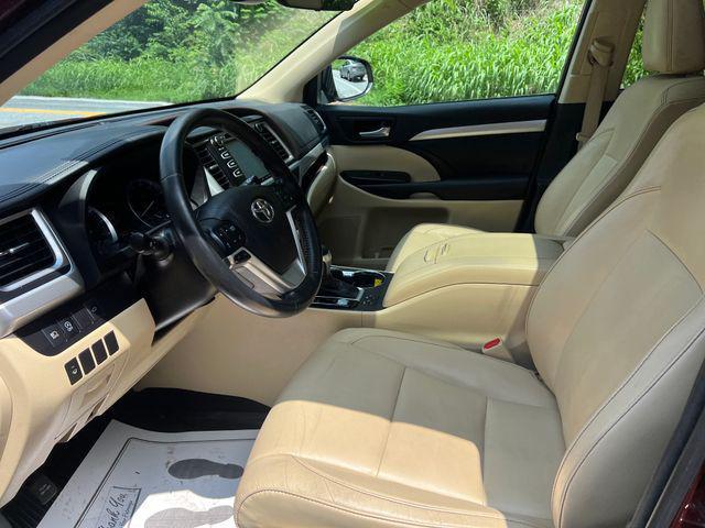 used 2018 Toyota Highlander car, priced at $24,500