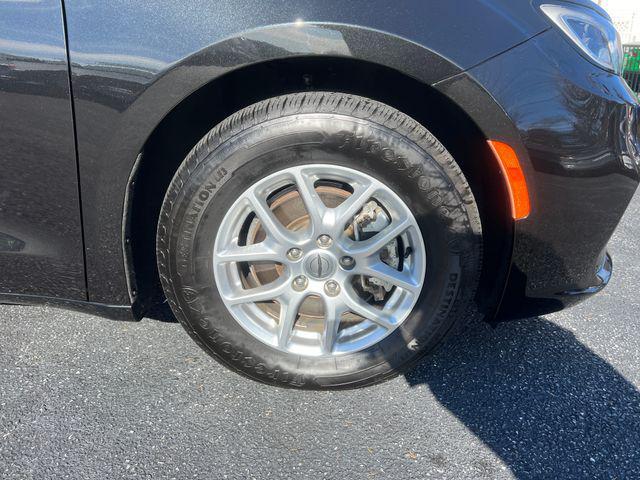 used 2023 Chrysler Pacifica car, priced at $22,350