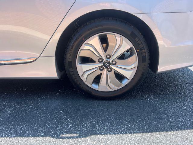 used 2014 Hyundai Sonata Hybrid car, priced at $8,250