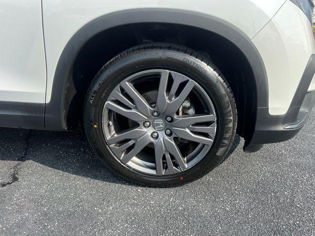 used 2022 Honda Pilot car, priced at $30,000