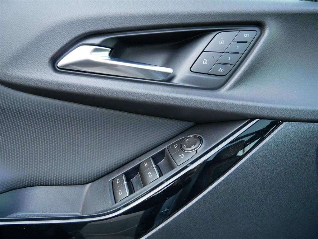 new 2026 Chevrolet Equinox car, priced at $36,221