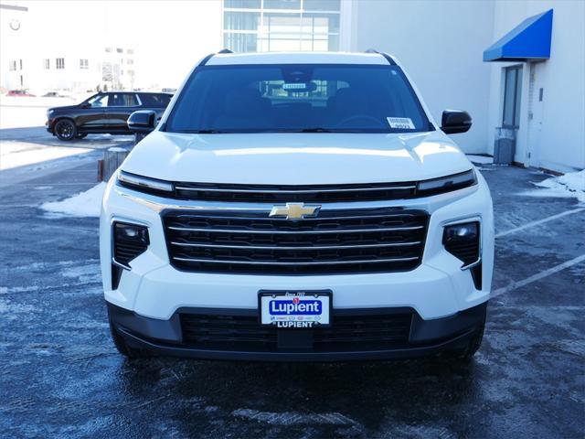 new 2025 Chevrolet Traverse car, priced at $40,195