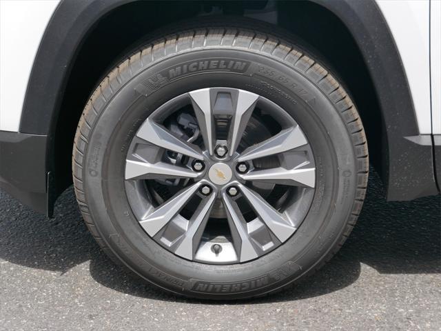 new 2026 Chevrolet Equinox car, priced at $30,770