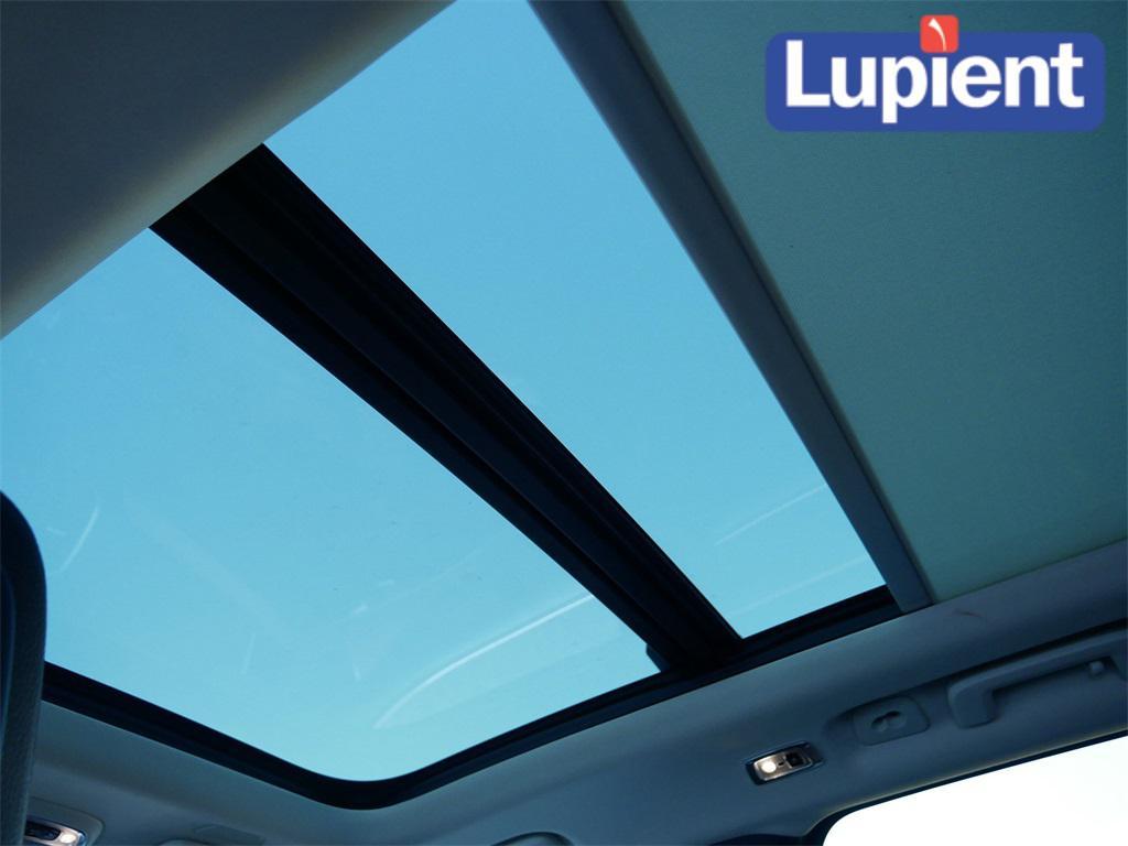 used 2022 Volvo XC90 car, priced at $31,483