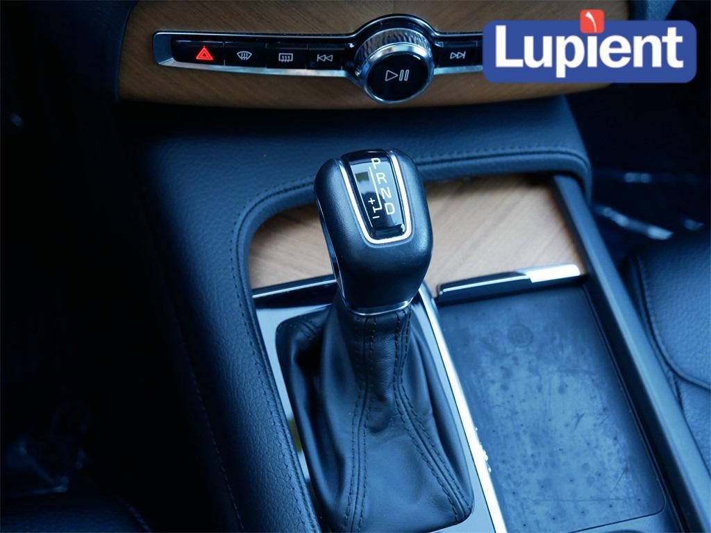 used 2022 Volvo XC90 car, priced at $31,483