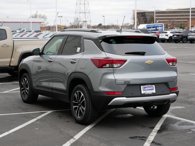 new 2025 Chevrolet TrailBlazer car, priced at $28,057