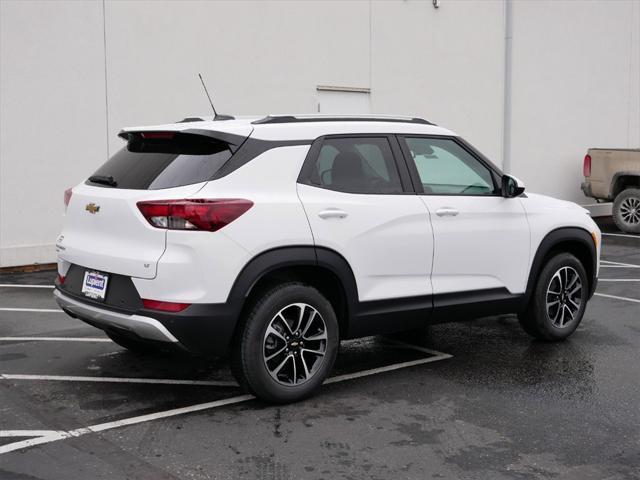 new 2025 Chevrolet TrailBlazer car, priced at $28,057