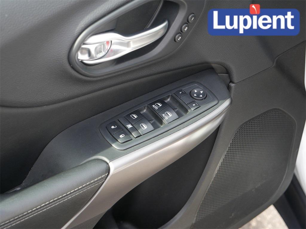 used 2019 Jeep Cherokee car, priced at $20,000