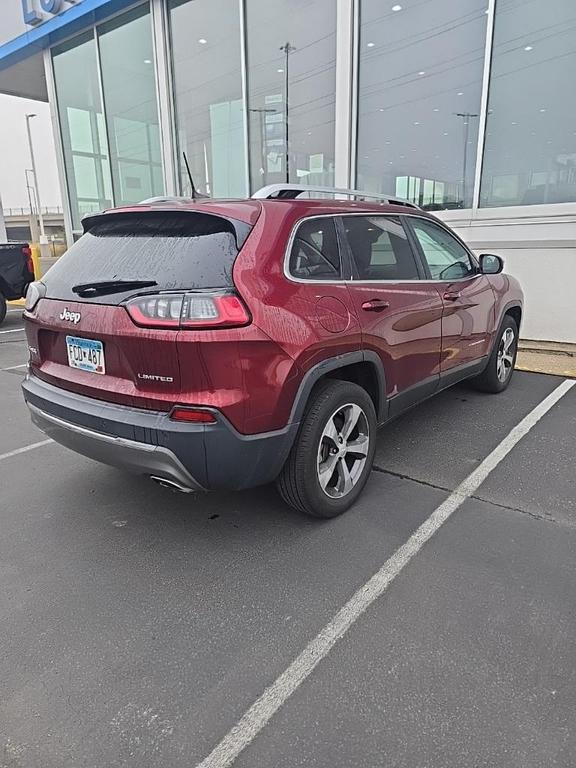 used 2019 Jeep Cherokee car, priced at $19,597