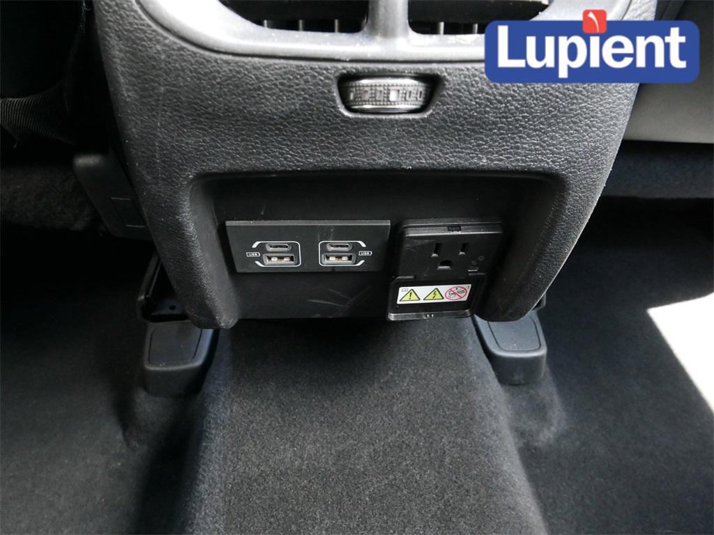 used 2022 Jeep Cherokee car, priced at $23,989