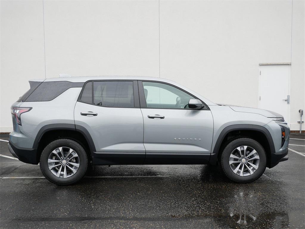 new 2026 Chevrolet Equinox car, priced at $30,543