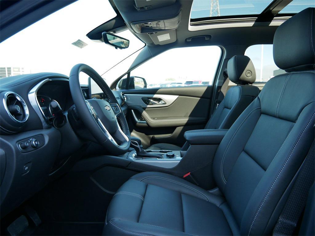 new 2025 Chevrolet Blazer car, priced at $44,620