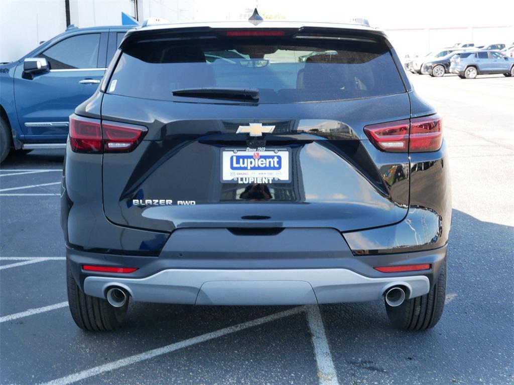 new 2025 Chevrolet Blazer car, priced at $44,620
