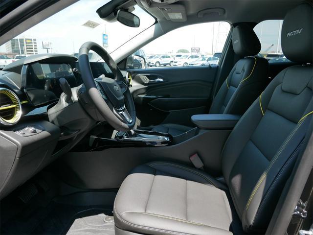 new 2025 Chevrolet Trax car, priced at $24,829