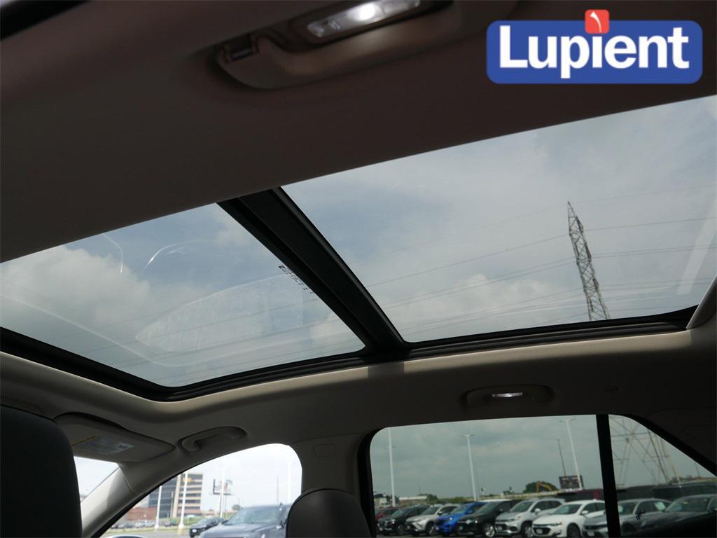 used 2023 Buick Envision car, priced at $33,849