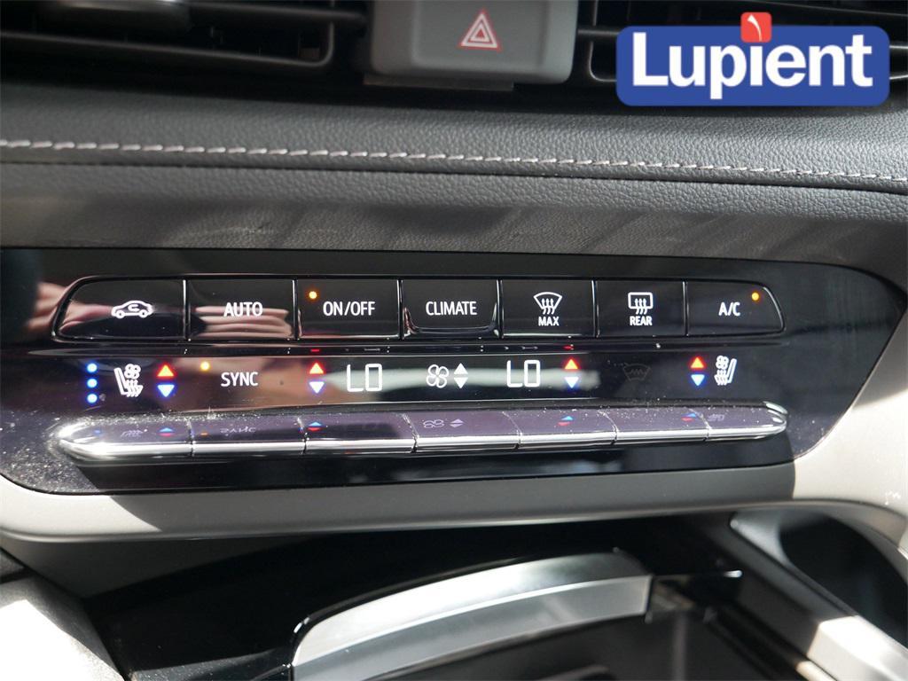 used 2023 Buick Envision car, priced at $33,849