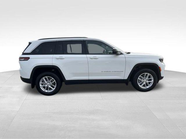 new 2025 Jeep Grand Cherokee car, priced at $44,795