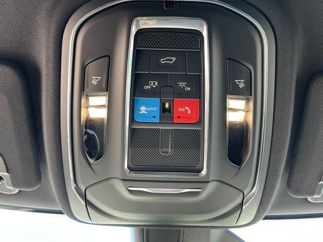 new 2025 Jeep Grand Cherokee car, priced at $51,015