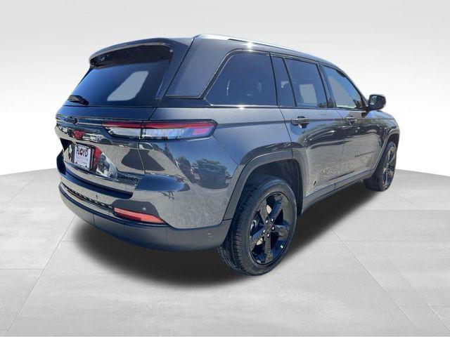 new 2025 Jeep Grand Cherokee car, priced at $51,015