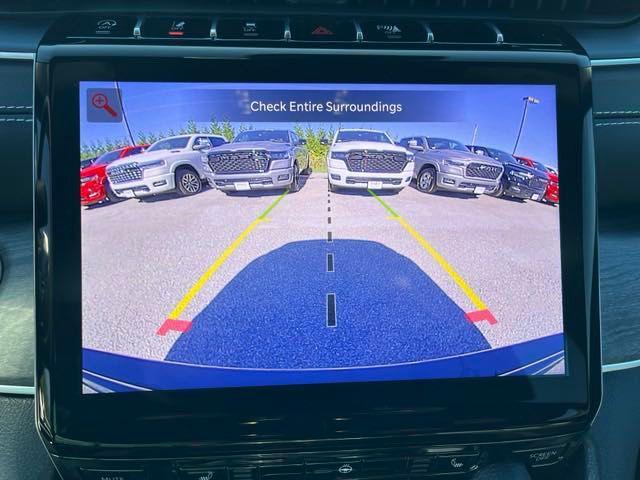 new 2025 Jeep Grand Cherokee car, priced at $51,015
