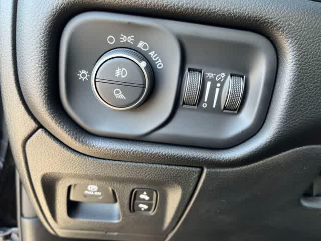 new 2025 Ram 1500 car, priced at $55,695