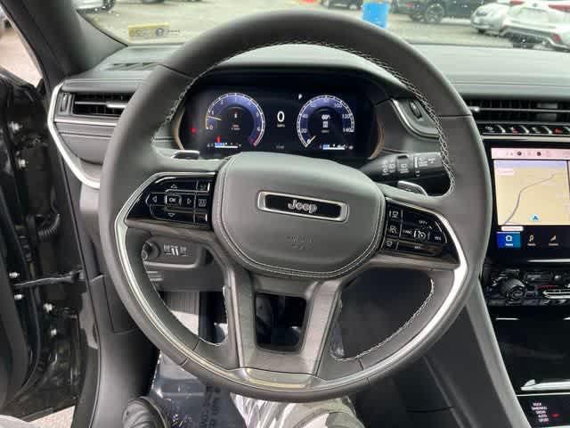 new 2025 Jeep Grand Cherokee car, priced at $59,541