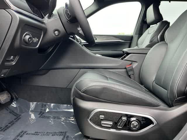 new 2025 Jeep Grand Cherokee L car, priced at $61,251