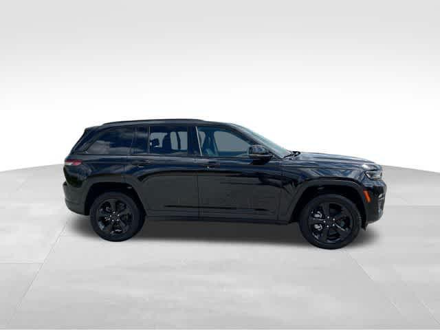 new 2025 Jeep Grand Cherokee car, priced at $49,237