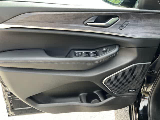 new 2025 Jeep Grand Cherokee car, priced at $49,237