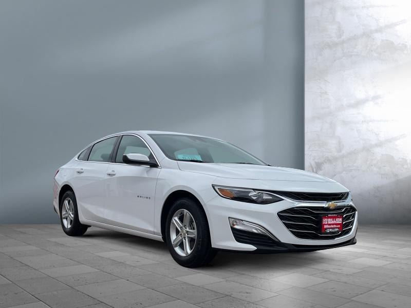 new 2025 Chevrolet Malibu car, priced at $27,644