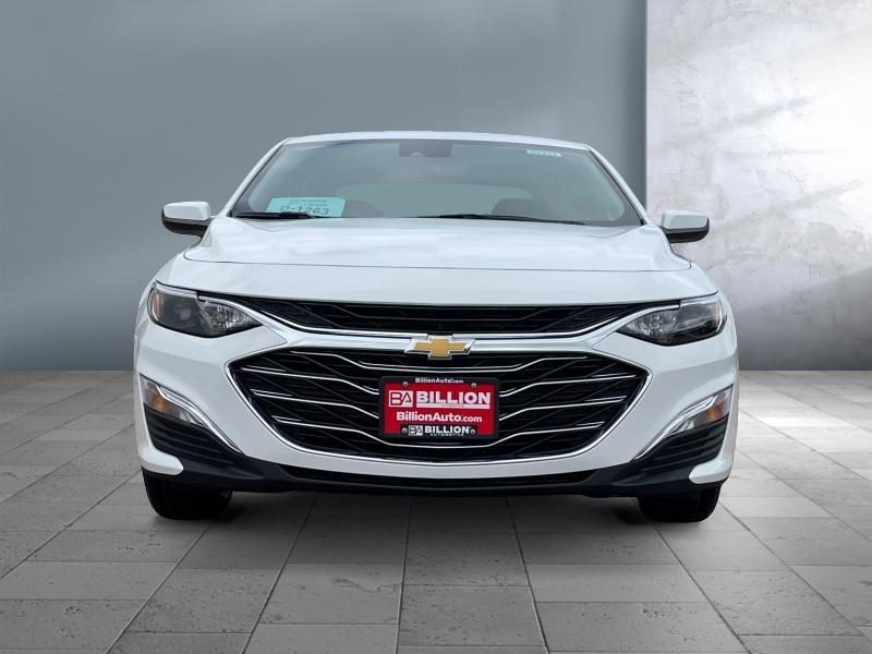 new 2025 Chevrolet Malibu car, priced at $27,644