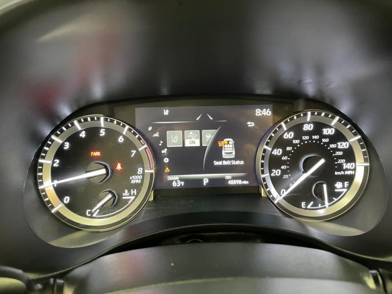 used 2022 Toyota Highlander car, priced at $39,995